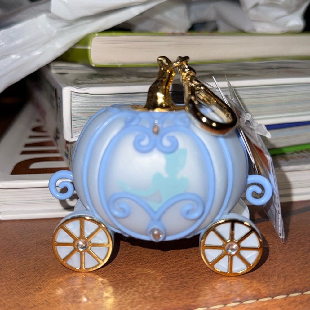Cinderella Pocketbac Holder from Bath & Body Works